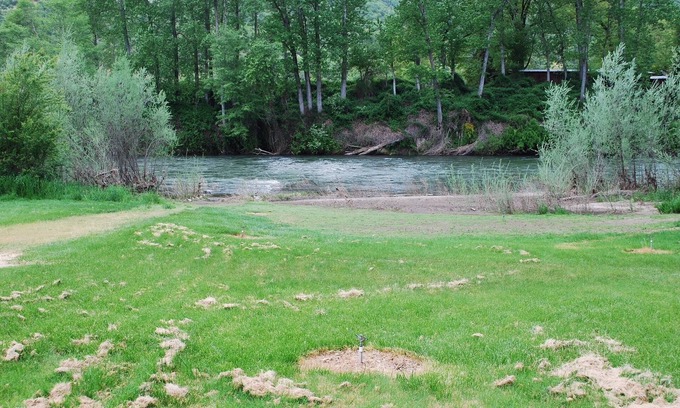 Gold Hill House | River House on the Beautiful Rogue River
