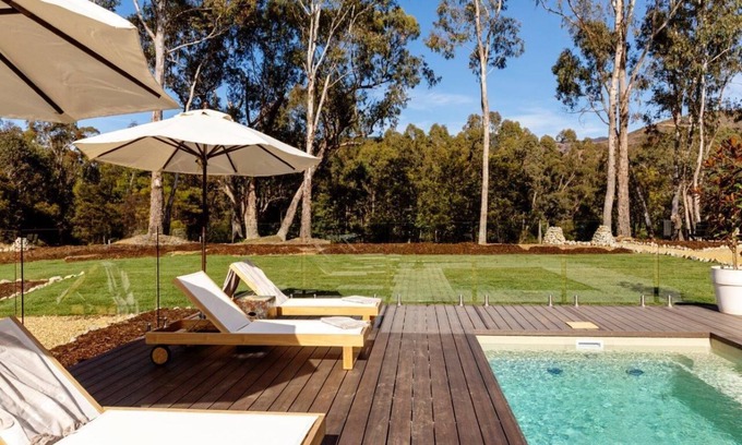Bright Villa | River Run - This Resort-like executive retreat gives seclusion and magnificent bushland views.