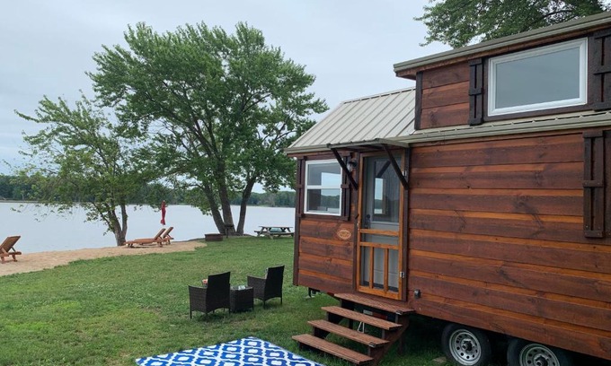 Bellevue House | Riverbottom - Tiny Home 2