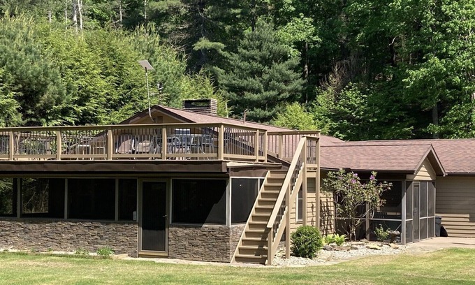 Clarington House | Riverfront Cabin On The Clarion River. Just Upstream From Cook Forest State Park
