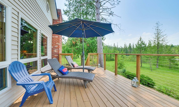 Cheboygan Cabin | Riverfront Cheboygan Cabin w/Kayaks & Dock!