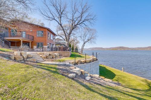 Wabasha House | Riverfront Home with Yard Games in Wabasha!