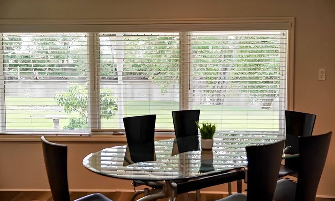 Winamac House | Riverfront Retreat