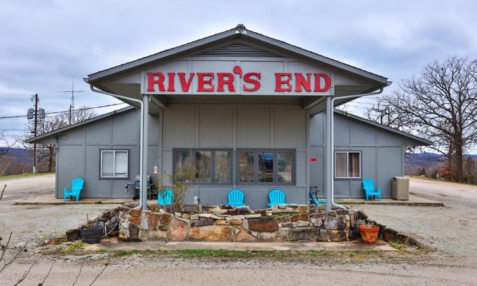 Warsaw Hotel | Rivers End Motel and RV Park