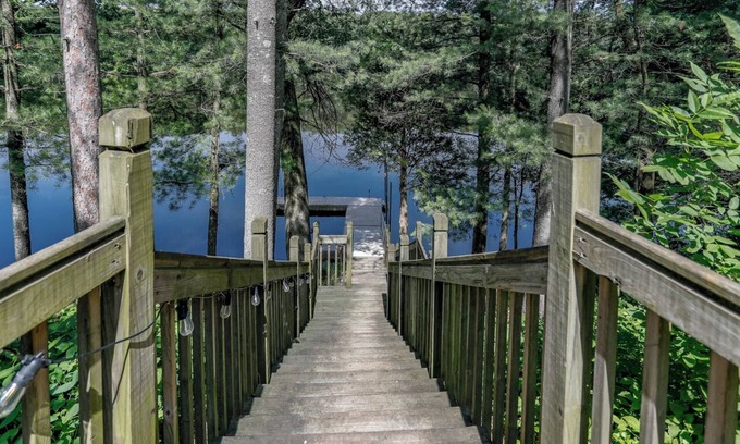 Rothschild House | River’s Reverie - Privacy within minutes of conveniences and attractions!