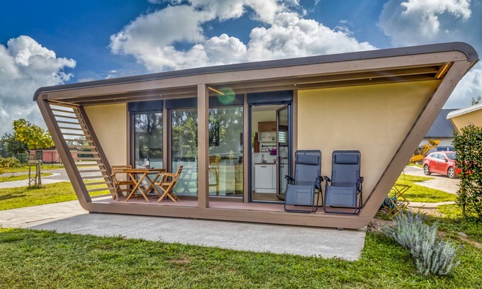 Metlika House | Riverside Suite Ane private beach, Gradac, Slovenia