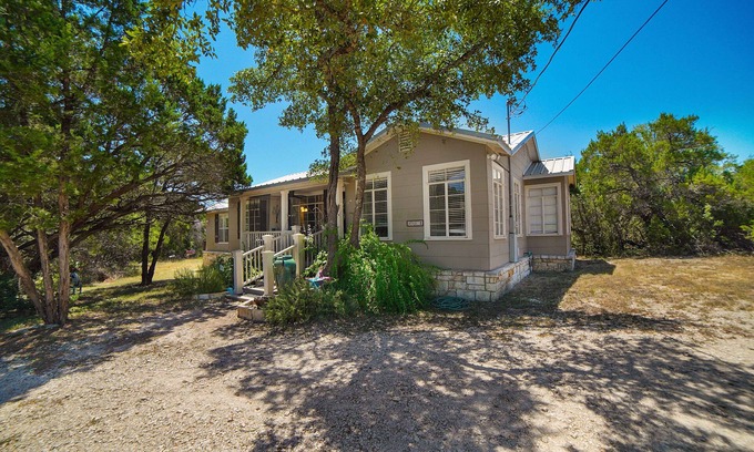 Austin House | Roadrunner - Great location between Austin and Dripping Springs