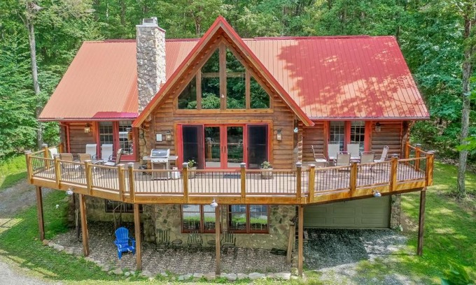 McHenry House | Rock Lodge Cabin