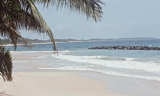 Tangalle House | Rock Paradise Beach Hotel & Restaurent