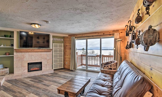 Rockwood Condo | Rockwood Condo w/ Deck & Views of Mt. Kineo!