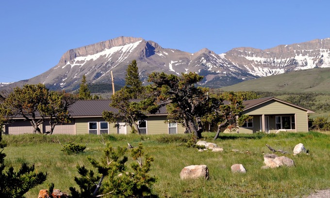 Choteau House | Rocky Mountain Front Retreat - comfortable adventure - Harmony in Paradise