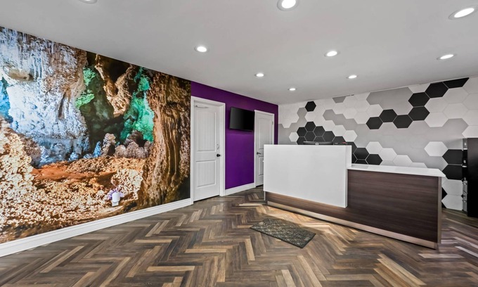 Carlsbad Hotel | Rodeway Inn Carlsbad Caverns Area