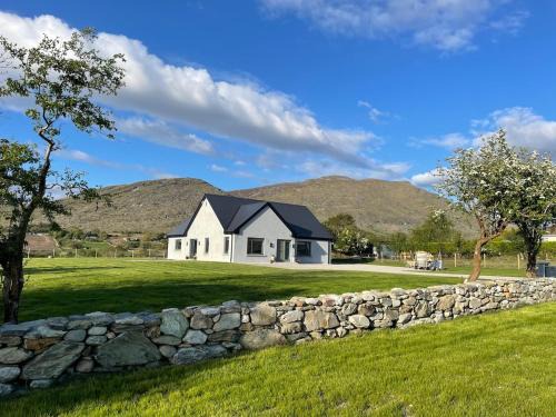 Achill Sound House | Rolling Hills