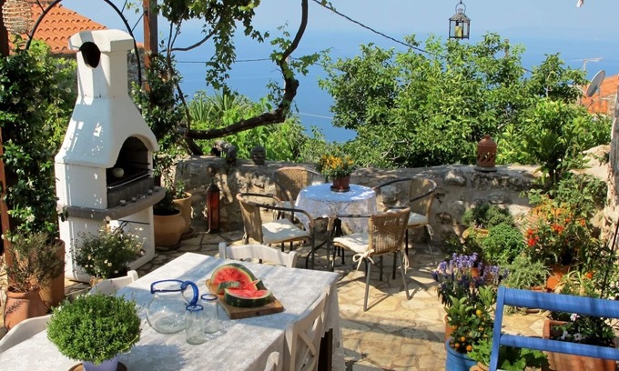 Lefktron Cottage | Romantic 350 Year Old Casa Sophia