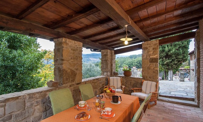 Pratovecchio House | Romantic detached cottage with pool, in a farm between Arezzo and Florence