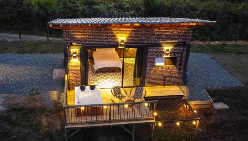 Rionegro House | Romantic Glamping Cabin with Jacuzzi & Views