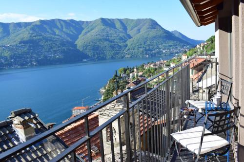 Laglio House | Romantic home stone with amazing view lake of Como and Oleandra