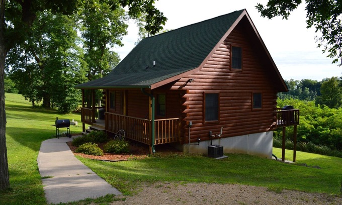 De Soto Cabin | Romantic Log Cabin Hideaway, Hot tub nestled Near the Scenic Mississippi River!