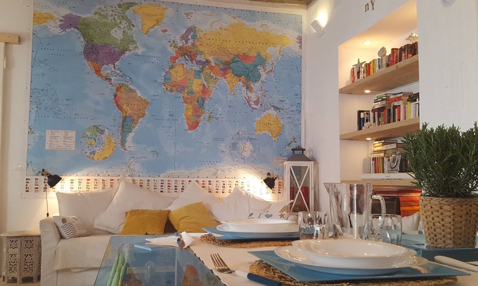 Citta Nuova-Barriera Nuova-San Vito-Citta Vecchia Apartment | Romantic North East loft near the station with glimpse of the sea and elevator