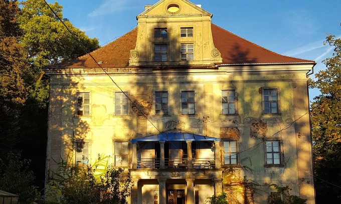 Gryfow Slaski Other | Romantic Renaissance Palace in Rząsiny