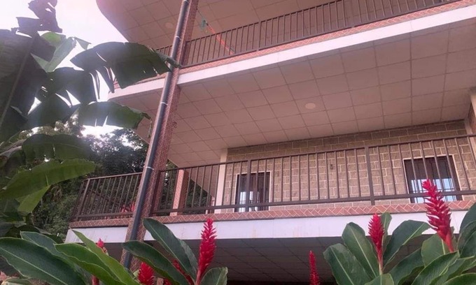 Morazan Hotel | Romantic Spanish villa 10 minutes away from cascade.