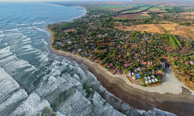 Pochomil House | Romantic Seaside Casita w/Pool, AC & Fire Sunsets