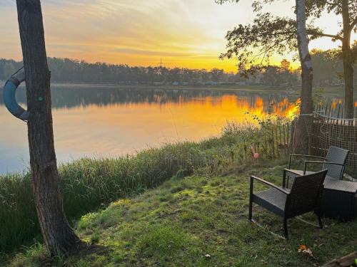 Dessau-Rosslau House | Romantische Zweisamkeit - direkt am See