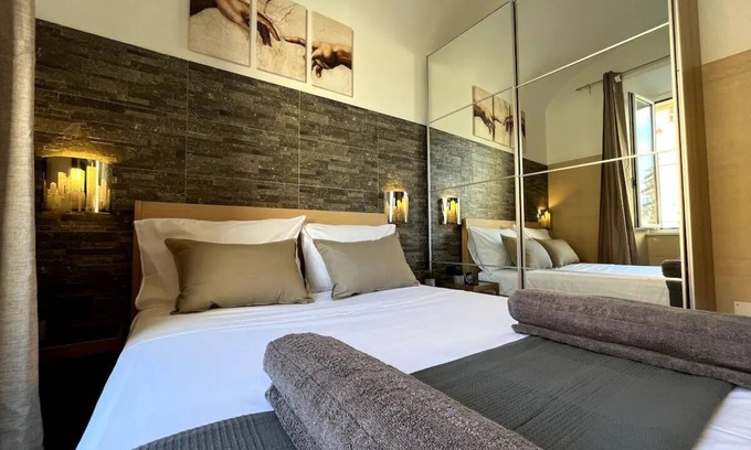 San Lorenzo Apartment | [Rome Termini] - Elegant Suite