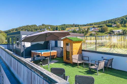 Trebnje House | Rooftop Home With Whirlpool & Sauna - Happy Rentals