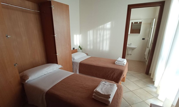 Nesso House | Room 2 with lake view, near the famous Nessus gorge.