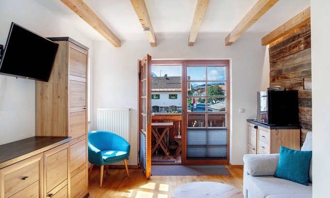 Kruen Apartment | Room 'Apartment Mit Bergblick' with Mountain View, Balcony and Wi-Fi