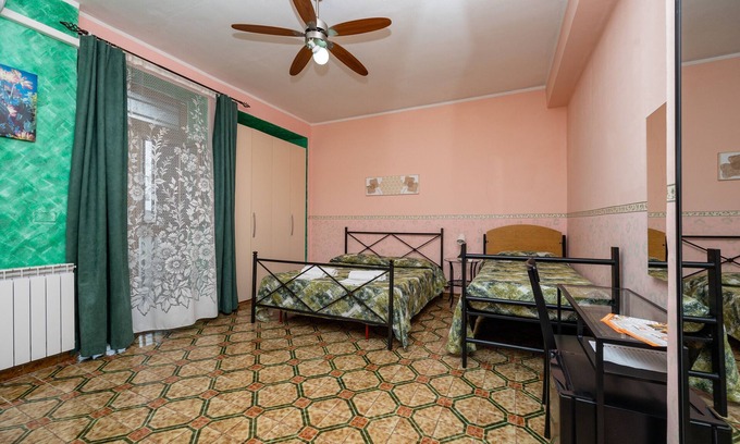 Ficarra Apartment | Room 'Appartamento 1 - Stanza 13' with Shared Terrace, Wi-Fi and Air Conditioning