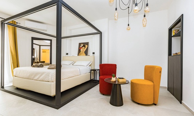 Brolo Apartment | Room 'Bengala' with Shared Garden, Wi-Fi and Air Conditioning
