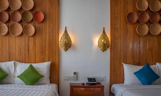 Wat Bo Area House | Room-family Suite With Balcony