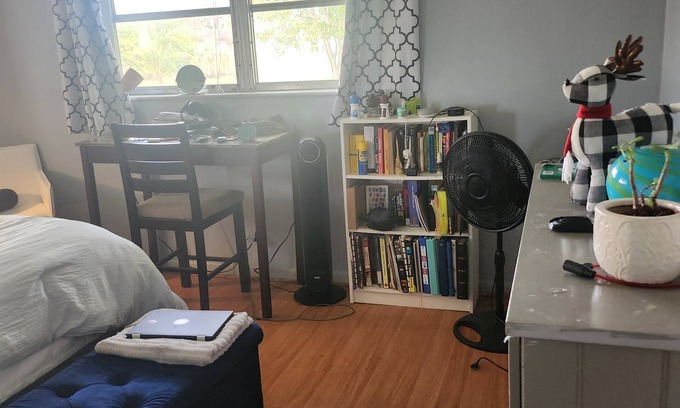 Plantation Condo | Room in Condo/Home-like Stay in Florida