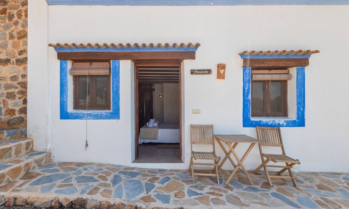 Sant Carles de Peralta Apartment | Room 'Poniente' with Mountain View, Wi-Fi and Air Conditioning
