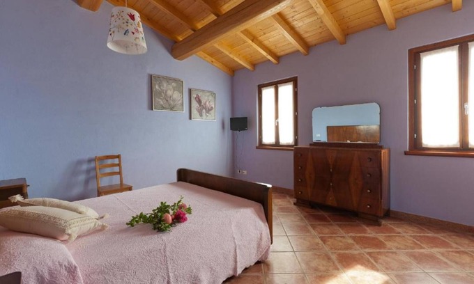 Campagnolo Apartment | Room 'Quadrupla Comfort 2' with Shared Terrace, Wi-Fi and Air Conditioning