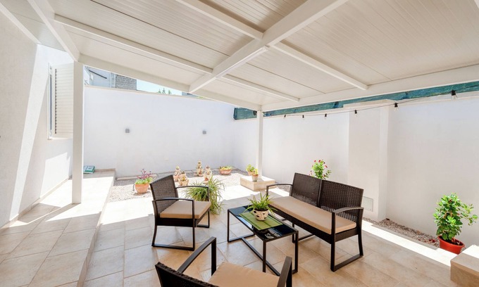 Cavallino Apartment | Room 'San Giorgio Rooms 2' with Shared Terrace, Wi-Fi and Air Conditioning