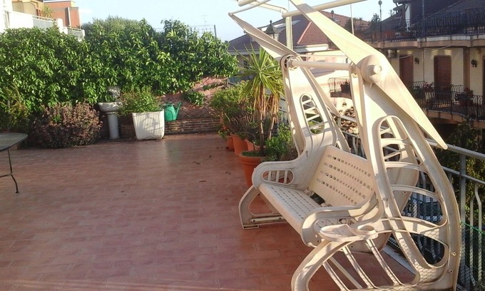 Gravina di Catania House | Room with two single beds in elegant apartment terraced two
