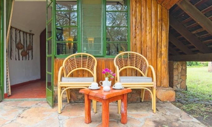 Maasai Mara Cabin | Room with Direct Access to Maasai Mara Safaris | Relaxing Room Ideal For Couple