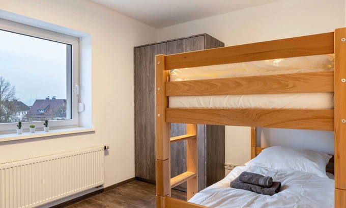 Rotenburg an der Fulda Apartment | Room 'Zimmer 2' with Shared Garden and Wi-Fi