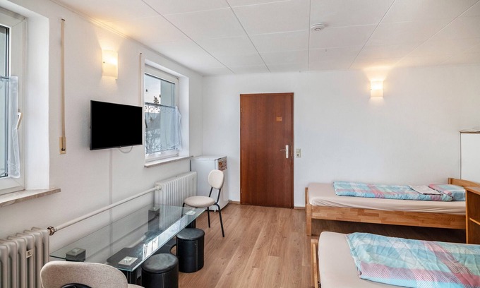 Berg Apartment | Room 'Zimmer 12' with Wi-Fi