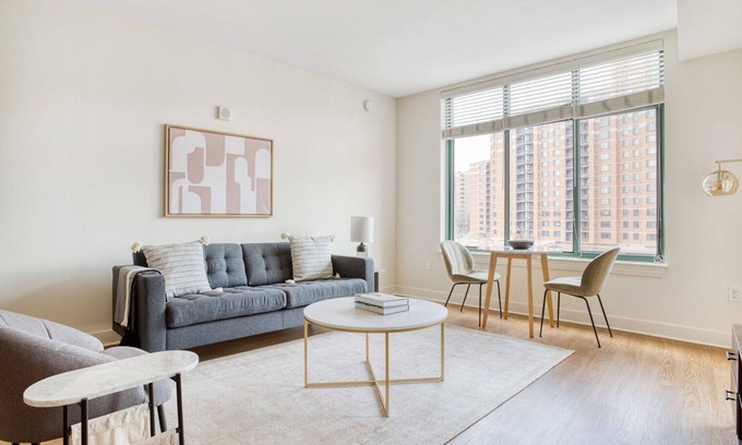 Court House Apartment | Roomy Clarendon 1BR w/W/D, Concierge & Gym, walk to Metro, by Blueground