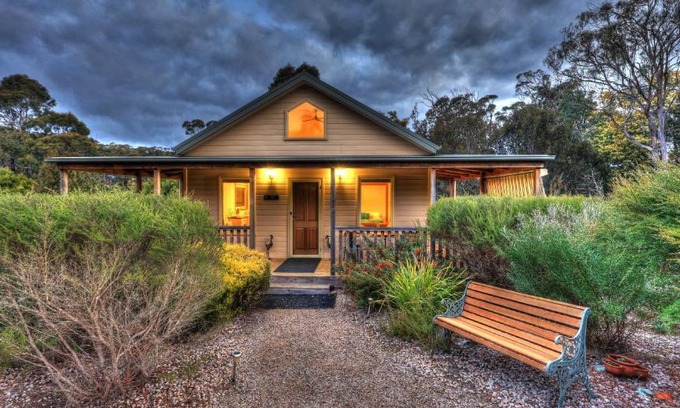 Port Sorell Bed & Breakfast | Roosters Rest