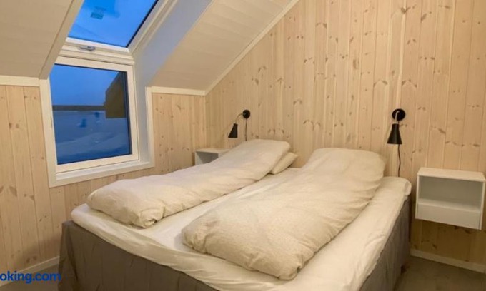 Vestvagøy House | Rorbu by Nappstraumen, Lofoten