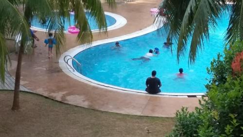 Tanjung Tanah Merah Apartment | Rose Condo@ Cocobay Beach Resort