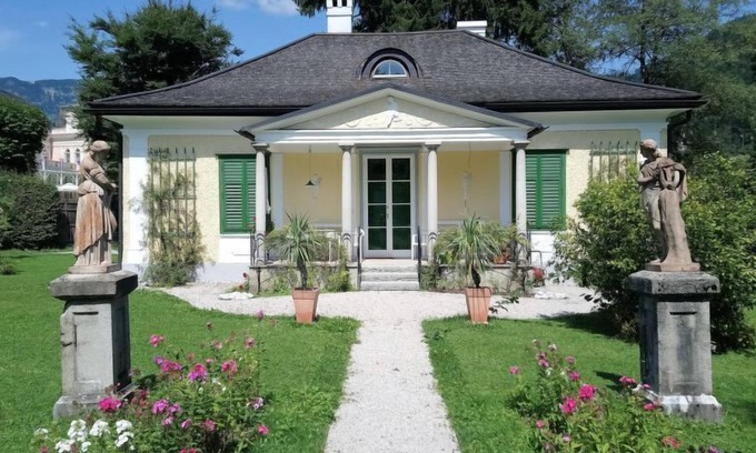 Bad Ischl House | Rosenvilla by Interhome