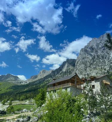 Kukes County House | Rosi peak Guesthouse