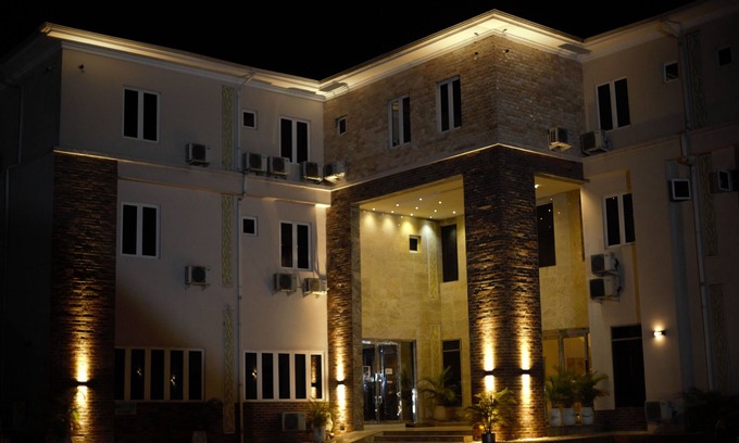Uyo Hotel | Rosmohr Gold