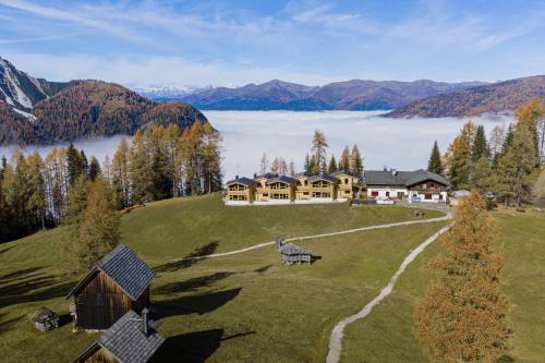 Sesto Ski Chalet | Rotwandwiesen Chalets SKI IN/OUT - 1900mt